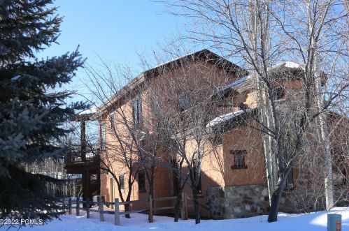 2702 Est Dr, Park City UT 84060-6878 exterior