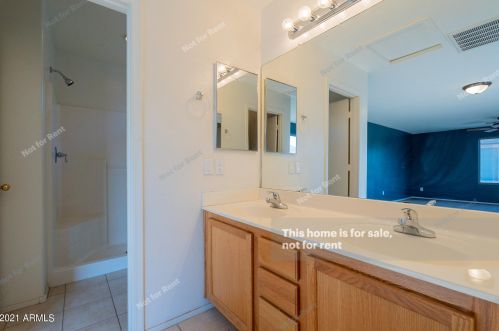 629 Atlanta Ave, Phoenix AZ 85040-2708 exterior