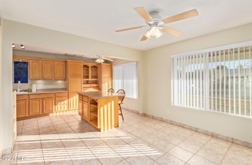 2328 Altadena Ave, Phoenix AZ 85029-3402 exterior