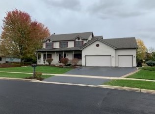 1005 Harvest Ct, Bull Valley, IL 60098-3684