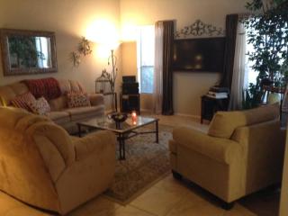 4207 Jojoba Rd, Phoenix, AZ 85044-4624