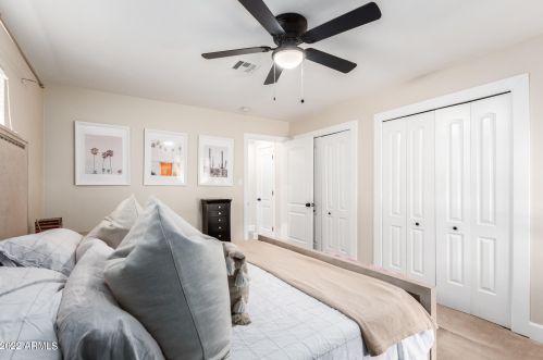 4231 Catalina Dr, Phoenix AZ 85031-3726 exterior