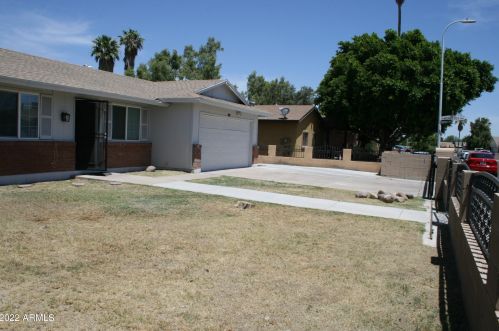 3114 72nd Dr, Phoenix, AZ 85033-5003