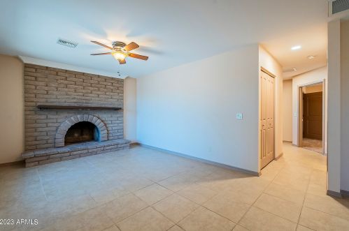 2324 Cactus Rd, Phoenix AZ 85032-7609 exterior