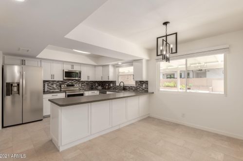 6501 2nd St, Phoenix AZ 85022-1005 exterior