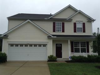 5722 Severn Grove Dr, Durham NC  27703-8546 exterior