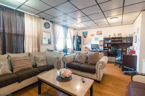 146 Heckel St, Belleville NJ 07109-1059 exterior