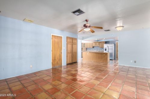 1743 Butler Dr, Phoenix AZ 85051-4739 exterior