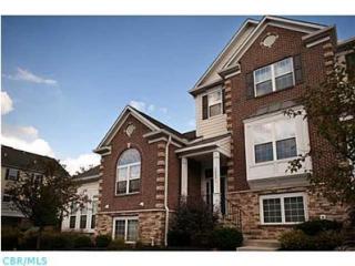 7523 Acela St, Columbus, OH 43235-6720