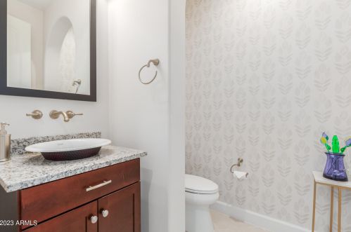 7810 29 Pl, Phoenix AZ 85008-1114 exterior