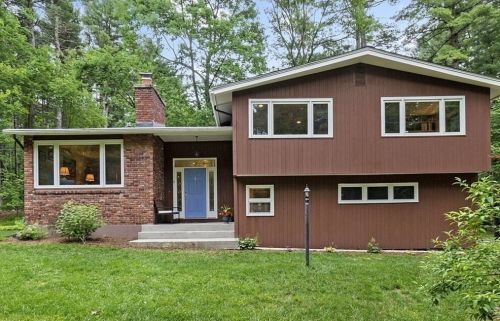 176 Woodland Rd, Southborough MA  01772-2035 exterior