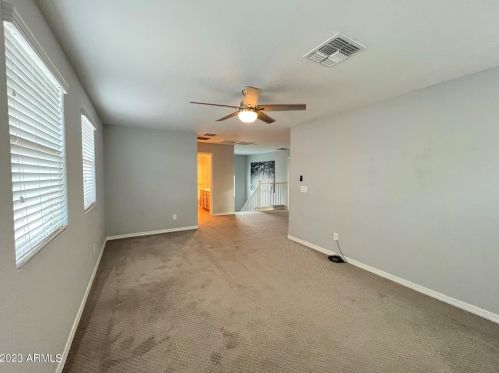 7420 27th St, Phoenix AZ  85042-5919 exterior