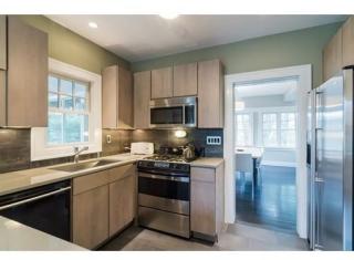 100 Christina St, Newton MA  02461-1914 exterior