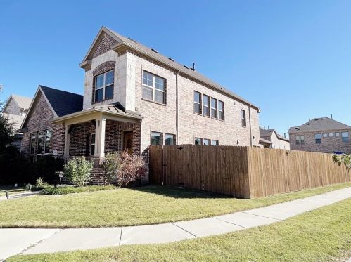 3000 Monford Dr, Plano, TX 75074-0123