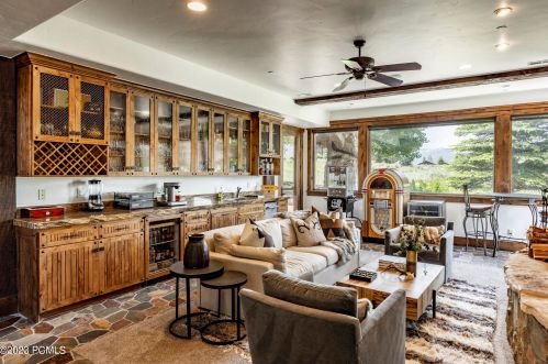 2366 Westview Trl, Park City UT 84098-6342 exterior