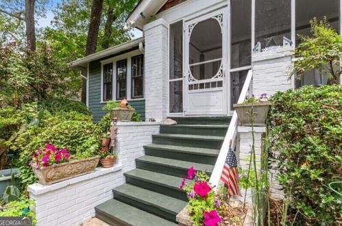 284 Lake View Clb, Atlanta, GA 30305-3411