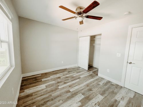 2221 27th St, Phoenix AZ 85008-4924 exterior