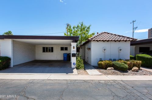 2913 Casa Tomas Ct, Phoenix AZ  85016-7708 exterior