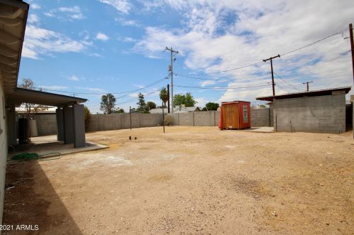 2908 Bloomfield Rd, Phoenix AZ 85029-2950 exterior