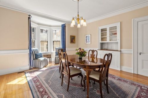 120 Pleasant St, Newton MA 02459-1810 exterior