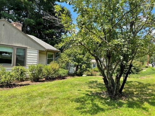 404 Central St, Acton, MA 01720-2300