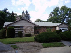 39 Bencliffe Cir, Newton, MA 02466-1101