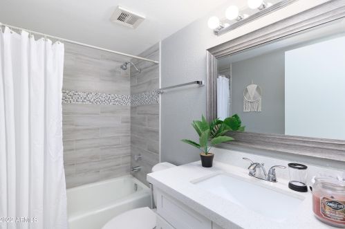 3633 Bloomfield Rd, Phoenix AZ  85032-7363 exterior