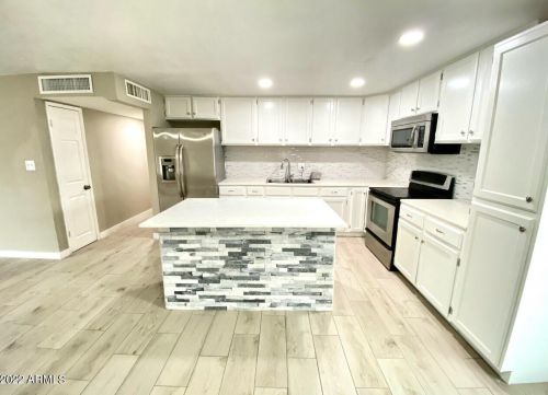 1620 57 Dr, Phoenix AZ 85031-1835 exterior