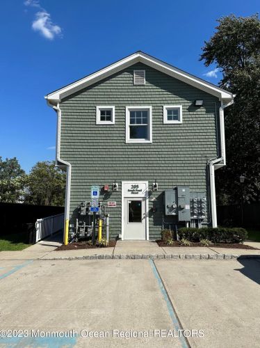 205 Pearl St, Tinton Falls NJ 07701-1511 exterior