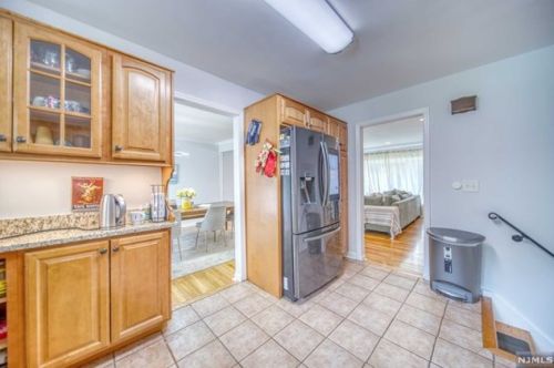 175 Jefferson Ave, Cresskill NJ  07626-2039 exterior