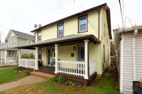 14 Mount St, Tinton Falls NJ  07701-1807 exterior