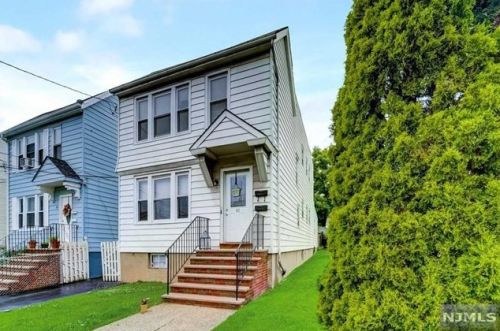 87 Highland Ave, Kearny, NJ 07032-1911