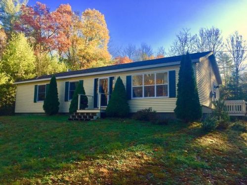 912 Riceville Rd, Royalston MA  01331-9557 exterior