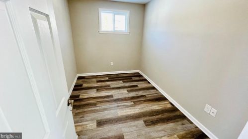 1214 Monmouth Rd, West Deptford NJ 08096-3059 exterior