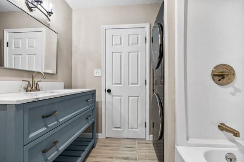 1337 Bay St, Taunton MA 02780-2521 exterior