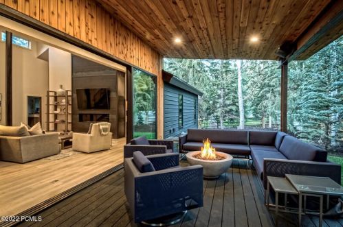 4928 Silver Spg, Park City UT 84098-6042 exterior