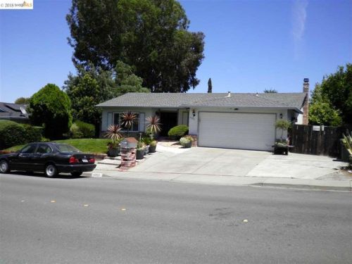 4253 Suzanne Dr, West Pittsburg, CA 94565-6201