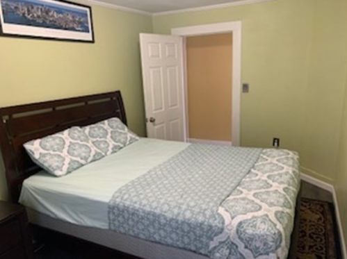 57 Oakland Ave, Methuen MA 01844-3673 exterior