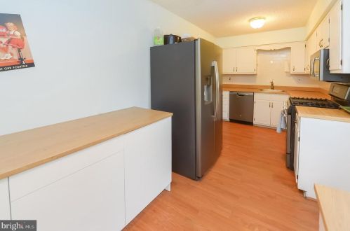 534 Elberne Ave, West Deptford NJ 08093-1716 exterior