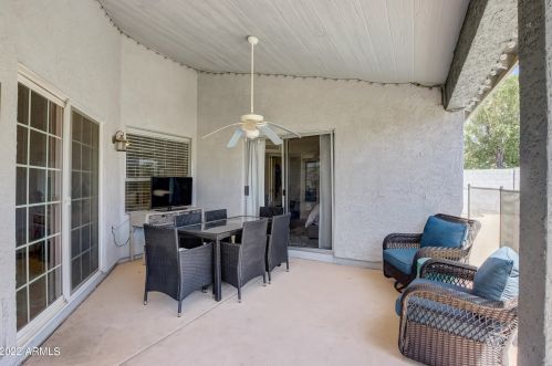 3901 Carol Ann Way, Phoenix AZ 85032-4057 exterior