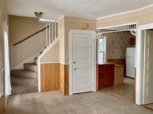 340 Earle St, New Bedford MA 02746-1814 exterior