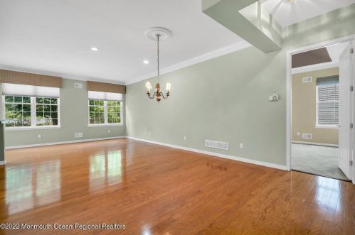 33 Crooked Stick Rd, Jackson Twp NJ 08527-4032 exterior