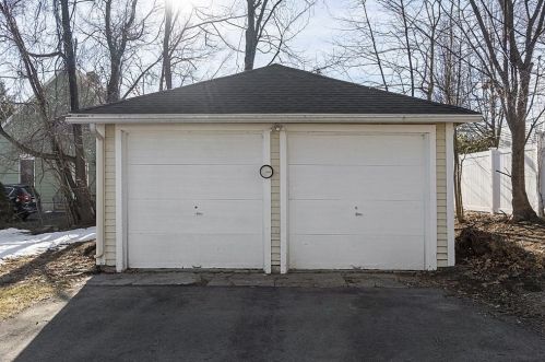 6 Idalla Rd, Worcester MA 01606-1043 exterior