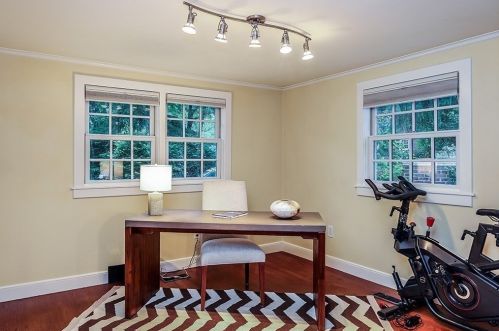 52 Woodleigh Rd, Dedham MA 02026-3129 exterior