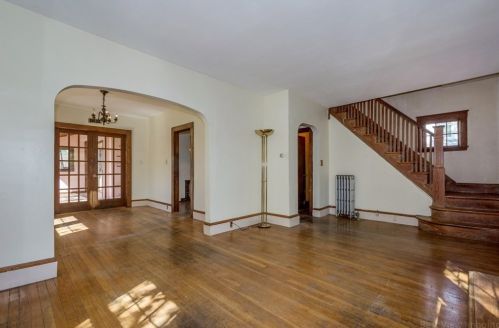 35 Denmark Ave, Milton MA  02186-5106 exterior