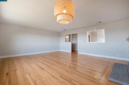 1973 Placer Dr, San Leandro CA  94578-1336 exterior