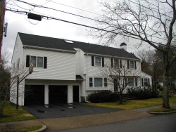 119 Evelyn Rd, Newton, MA 02468-1034