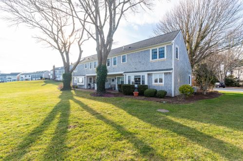 1239 Main St, Chatham MA 02633-2422 exterior