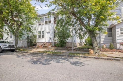 251 Shaw St, New Bedford MA  02745-5344 exterior