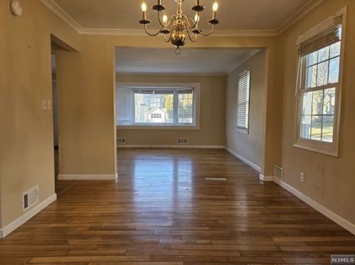 116 6th St, Cresskill NJ  07626-2004 exterior